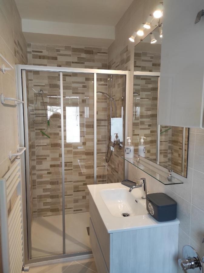 Appartamento Maddalena House Varenna Esterno foto